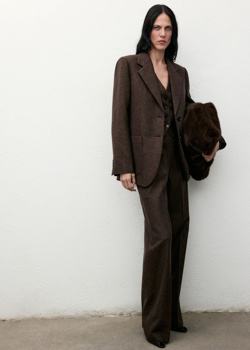Women’s Double-Breasted Worsted Blazer with V-Neckline